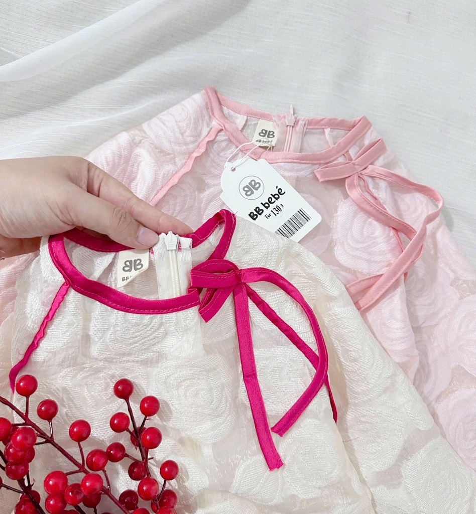 ÁO DÀI VẢI HOA NỔI BÉ GÁI SẴN
