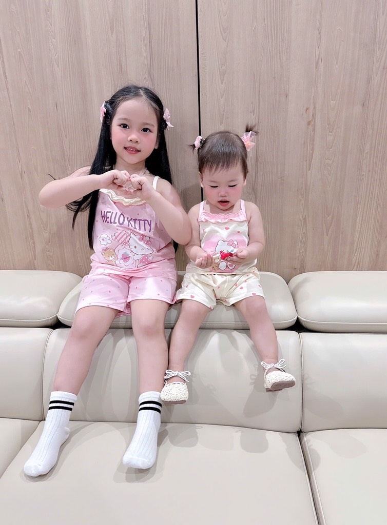SET 2 BỘ COTTON 2 DÂY CỔ BÈO KITTY TONE BE HỒNG BÉ GÁI(XẢ 79k)