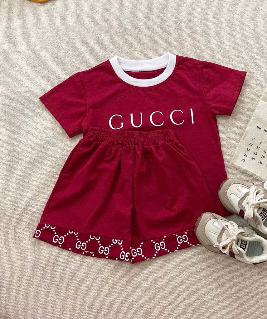 SET BỘ GU.CCI ĐỎ ĐÔ PHỐI CỔ TRẮNG CHO BÉ YÊU NEW(XẢ 39k)