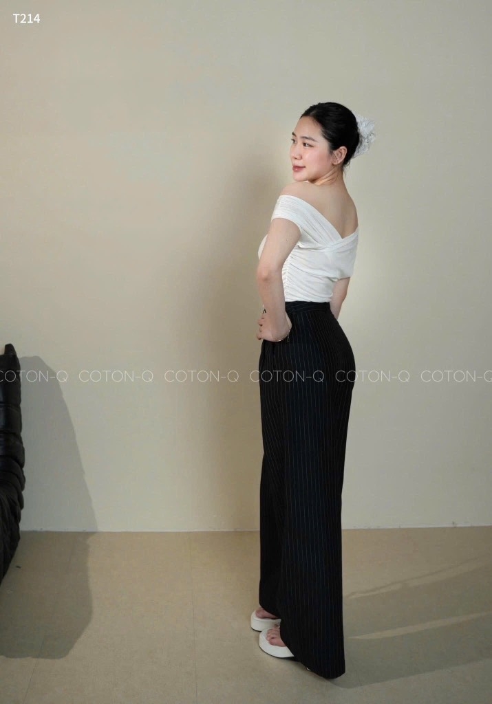 QUẦN VẢI KẺ SỌC SUÔNG ĐEN NỮ