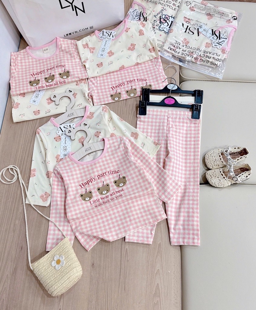 SET 2 BỘ GẤU CARO DÀI BÉ GÁI SẴN