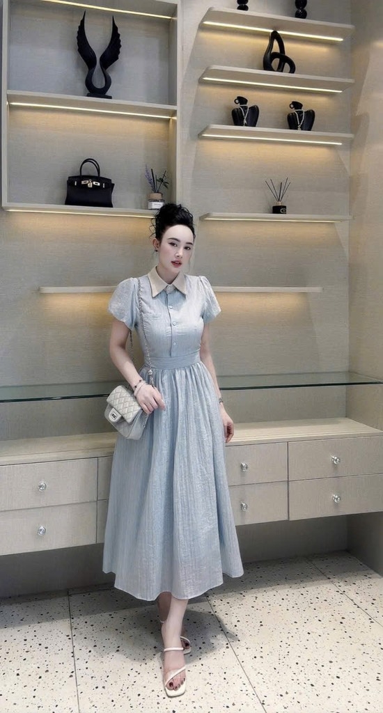 VÁY XOÈ NHẸ CỔ TRẮNG NỮ