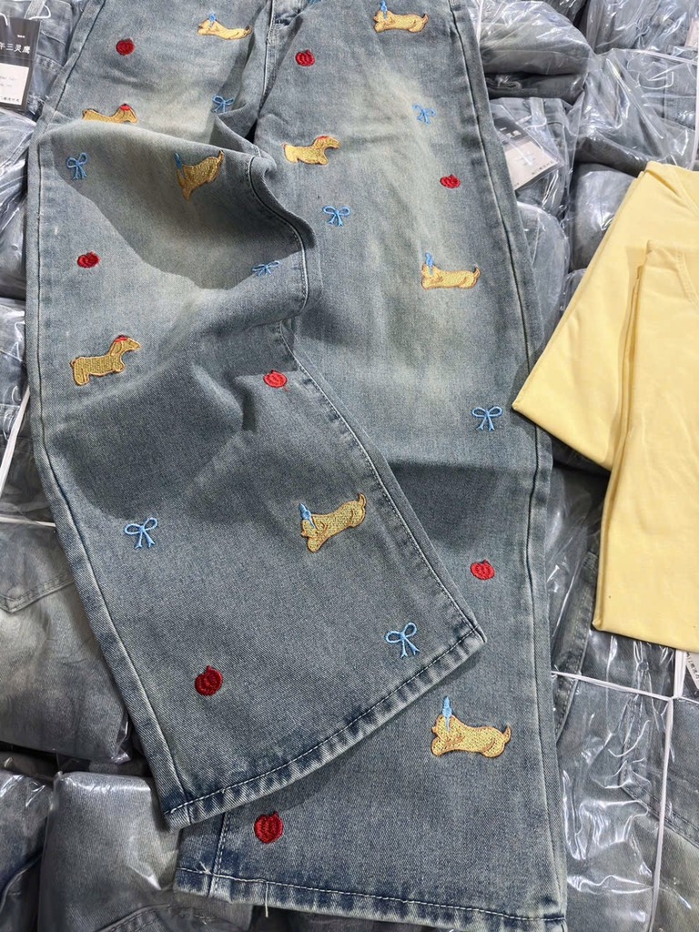 SET ÁO PHÔNG VÀNG QUẦN BÒ HOẠ TIẾT CHÓ NỮ SẴN (SALE 185k)