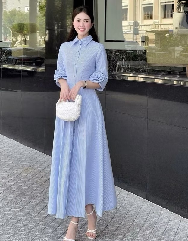 VÁY KẺ LI TRƯỚC HOA TAY CÚC BỌC NỮ SẴN