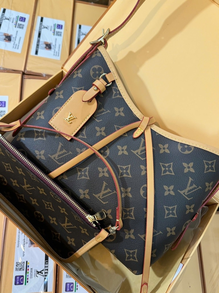 TÚI XÁCH - TÚI LV CARRYALL HỘP NAM CHÂM NỮ