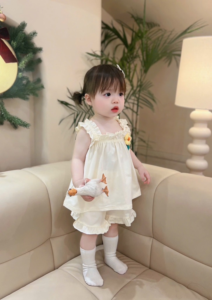 SET 2 BỘ 2 DÂY BÈO ĐÍNH HOA BÉ GÁI SẴN (SALE 95k)