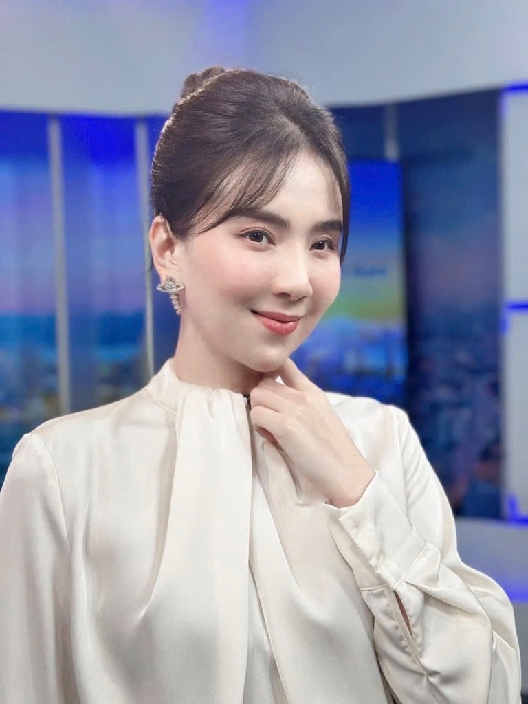 ÁO LỤA CỔ CÁCH ĐIỆU – THANH LỊCH NỮ SẴN(XẢ 89k)