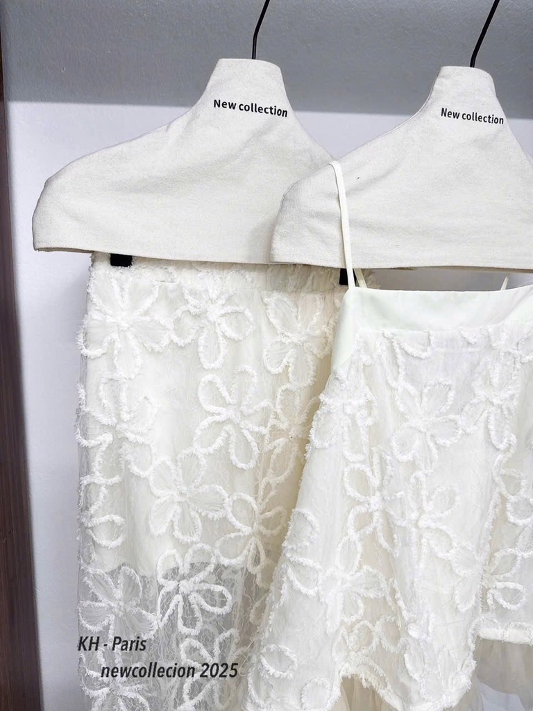 SET ÁO REN 2 DÂY CHÂN VÁY KÈM LÓT NỮ