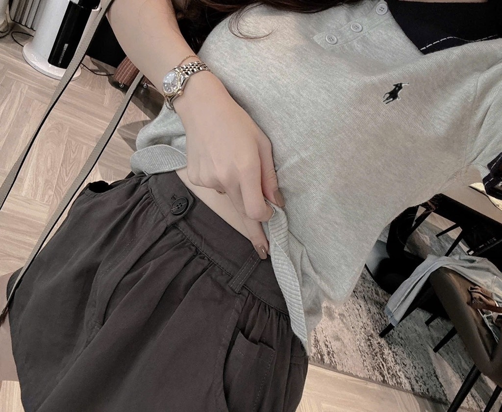 ÁO LEN XÁM PHỐI CỔ ĐEN NỮ THU ĐÔNG