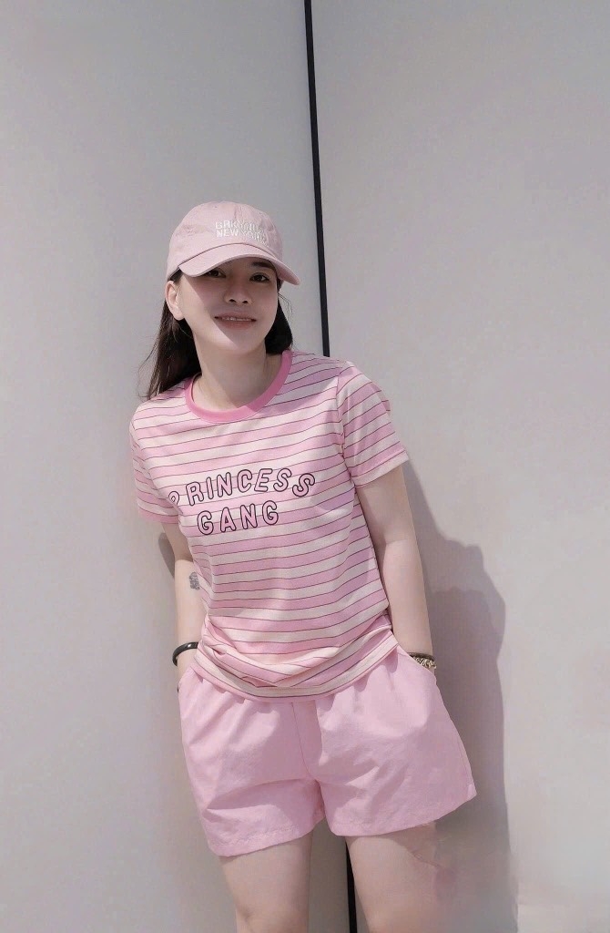 SET BỘ ÁO HỒNG KẺ PRINCESS GANG NỮ SẴN