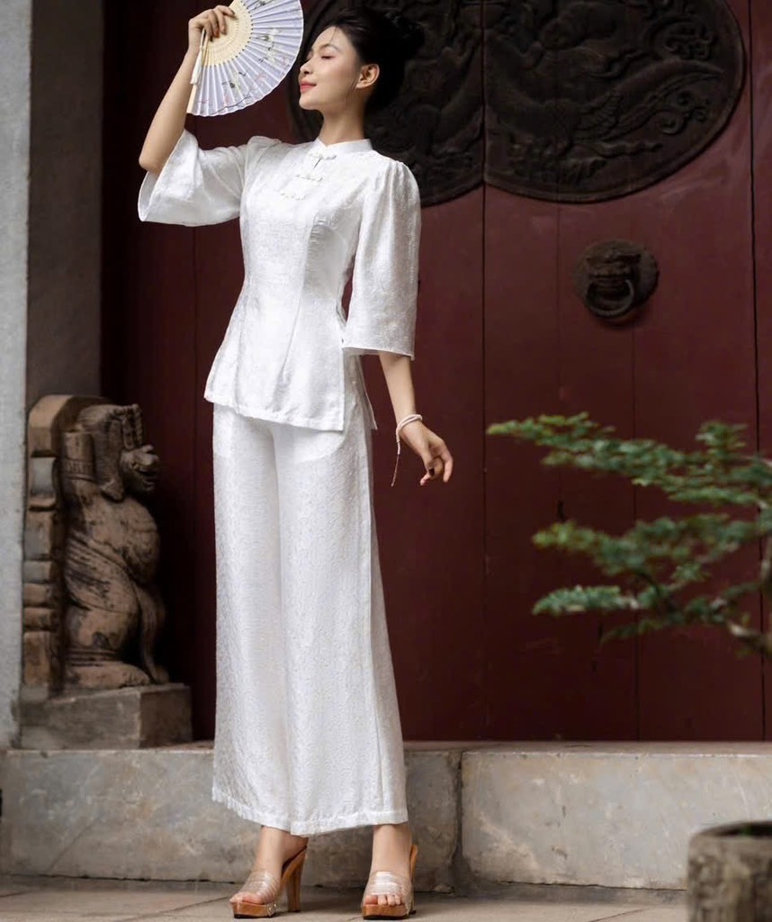 SET PHÁP PHỤC GẤM CỔ TÀU CÚC TẾT NỮ SẴN( SALE 149k)
