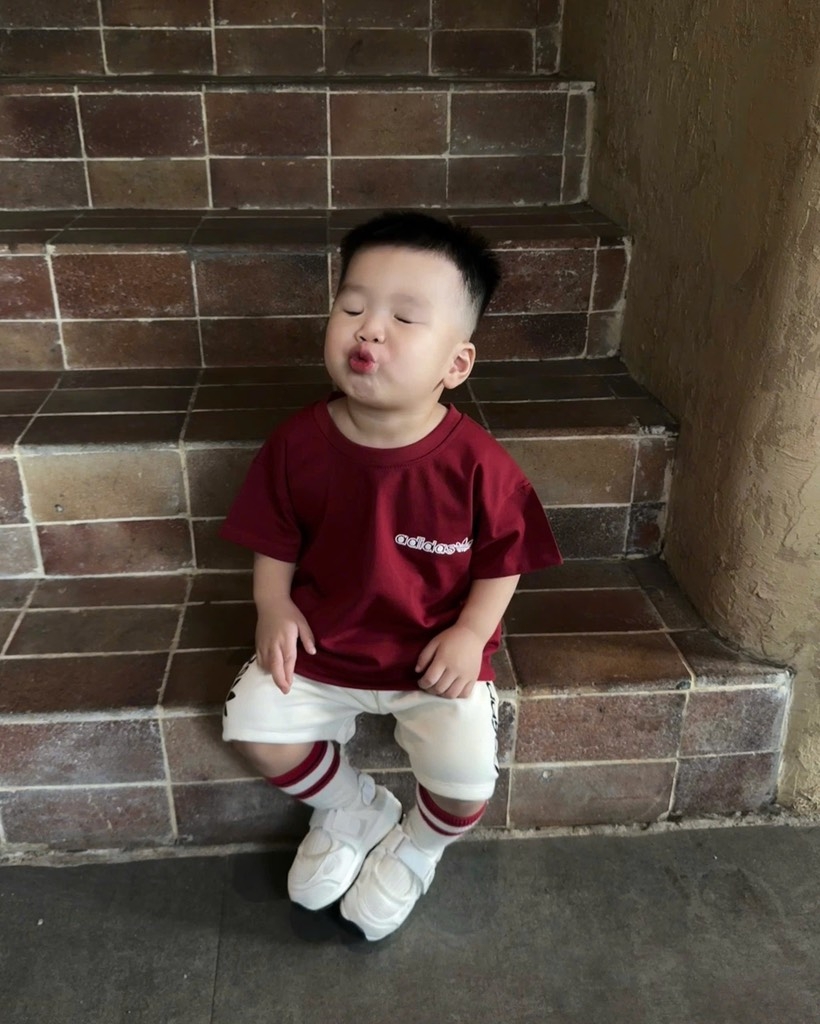 SET TONE ĐỎ MẬN BÉ TRAI BÉ GÁI SẴN