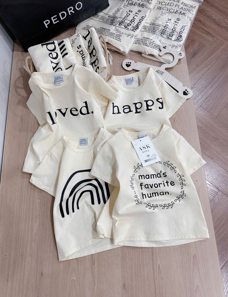 SET 4 ÁO PHÔNG CỘC TAY LOVED HAPPY MÀU BE BÉ TRAI BÉ GÁI SẴN (SALE 89k )