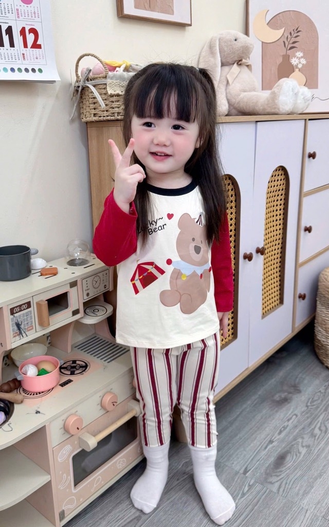 SET 2 BỘ DÀI QUẦN SỌC GẤU BEAR PUPPY BÉ GÁI SẴN