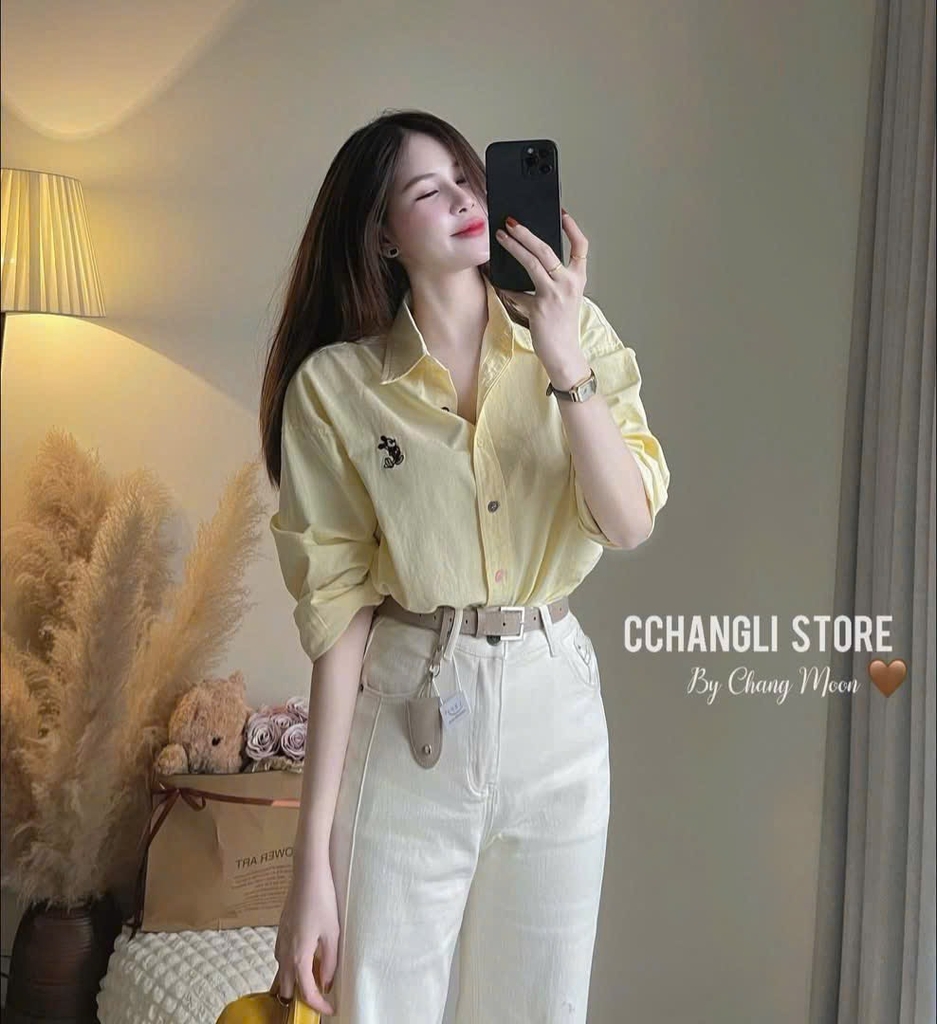 ÁO SƠ MI VÀNG THÊU MICKEY DÀI TAY NỮ