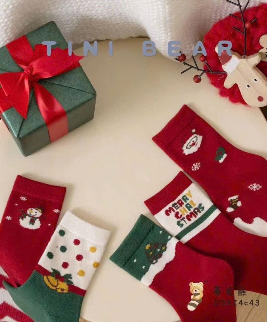 ĐỒ LÓT - SET 10 ĐÔI TẤT NOEL MERRY CHRISTMAS BÉ TRAI BÉ GÁI