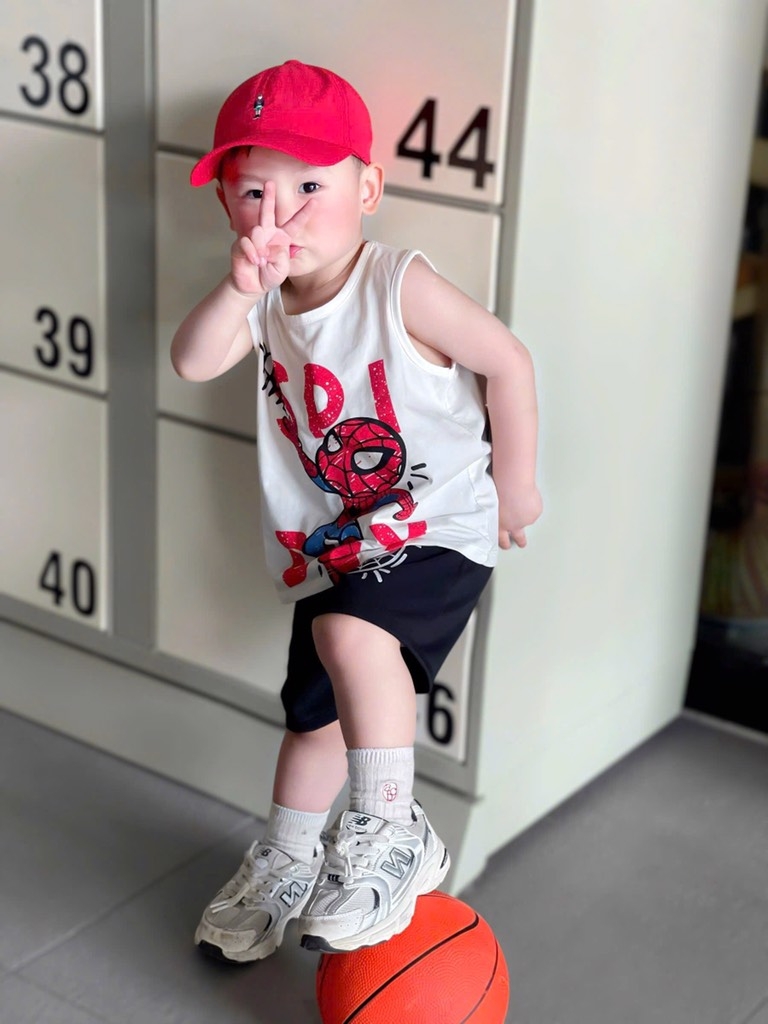 SÉT 2 BỘ NHỆN SÁT NÁCH TONE ĐỎ TRẮNG CHO BÉ TRAI(XẢ69k)
