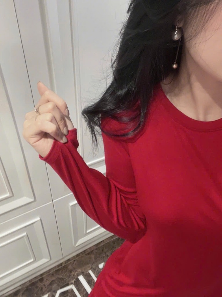 VÁY ZIP ĐỎ XẺ SAU NỮ THU ĐÔNG SẴN