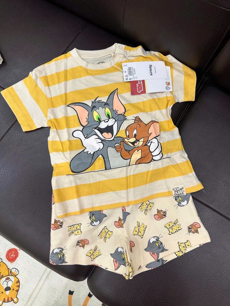 SET 2 BỘ TOM JERRY VÀNG KẺ BÉ TRAI