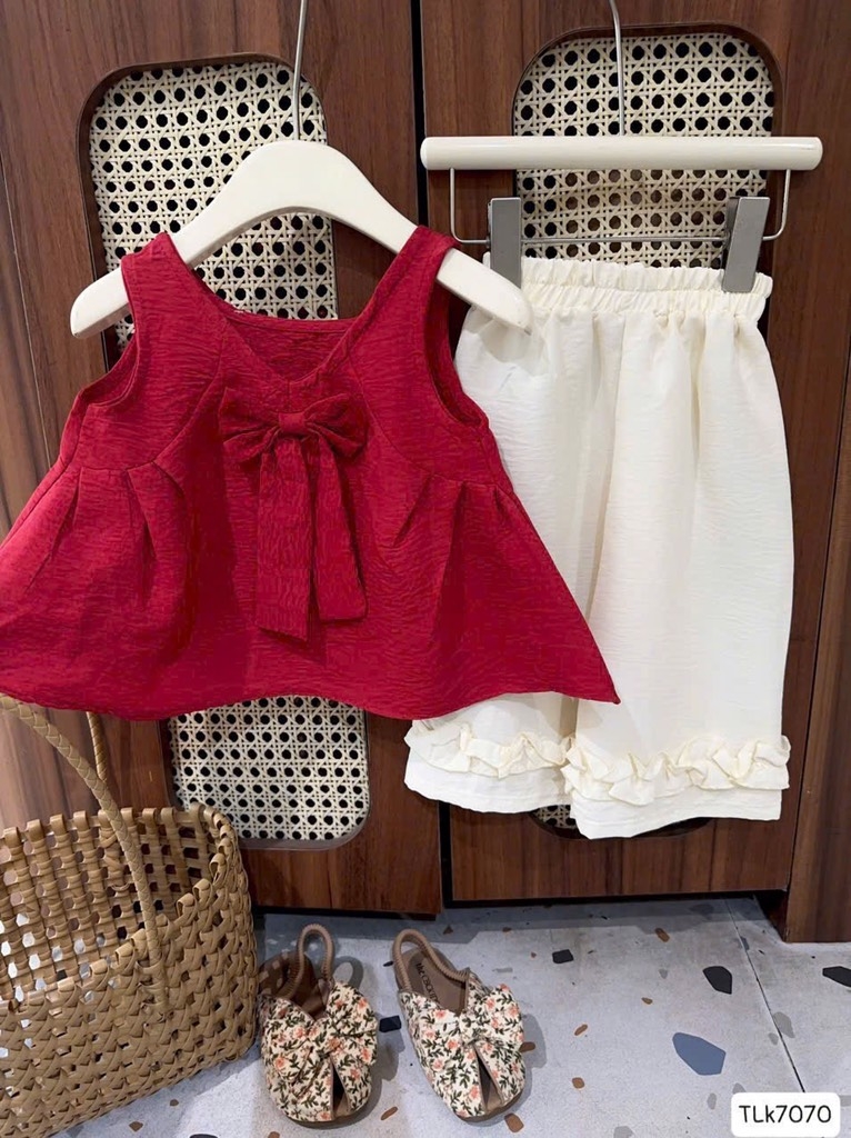 SET ÁO SÁT NÁCH ĐỎ QUẦN SUÔNG BÈO BÉ GÁI