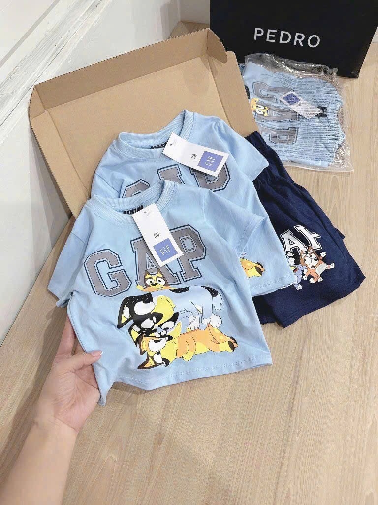 BỘ CHÓ CỨU HỘ G.A.P XANH TRỜI QUẦN SHORT XANH THAN CHO BÉ TRAI SẴN