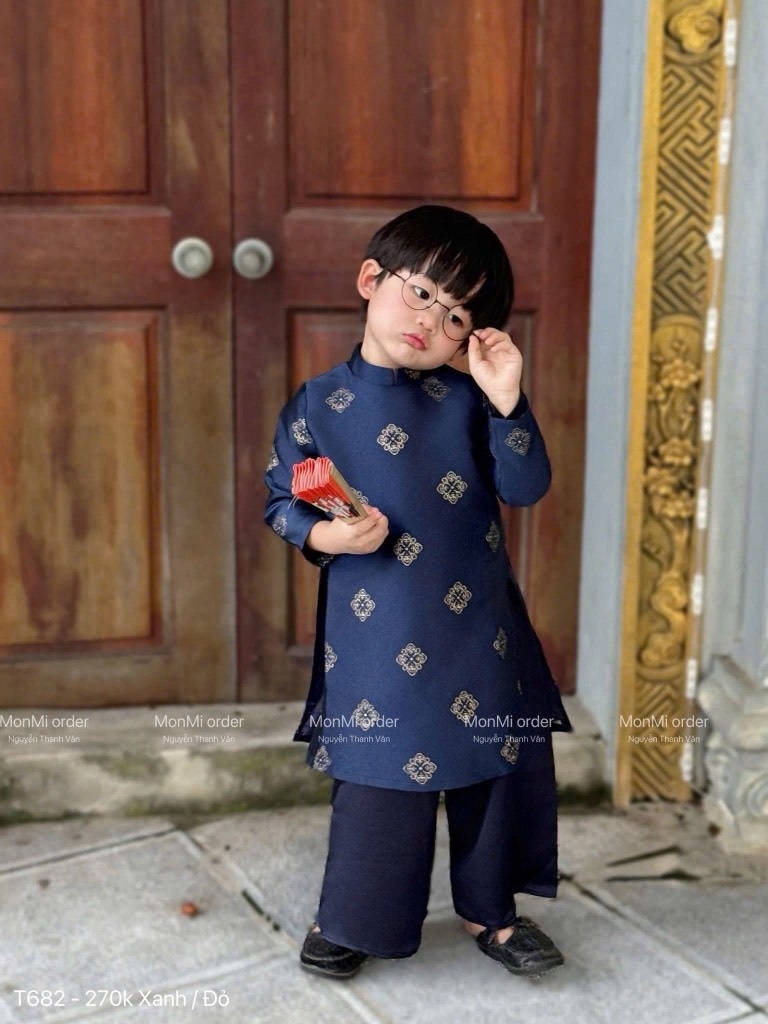 SET ÁO DÀI VẢI GẤM BÉ TRAI