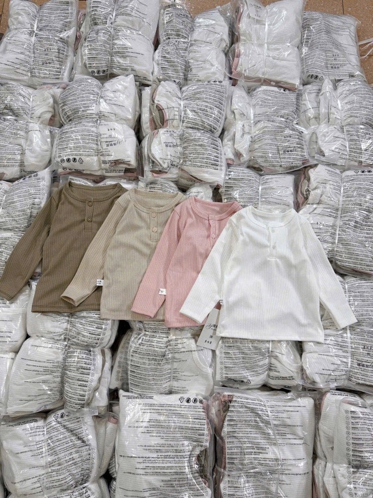 SET 2 ÁO TĂM CỔ CÚC DÀI TAY BÉ GÁI XẢ