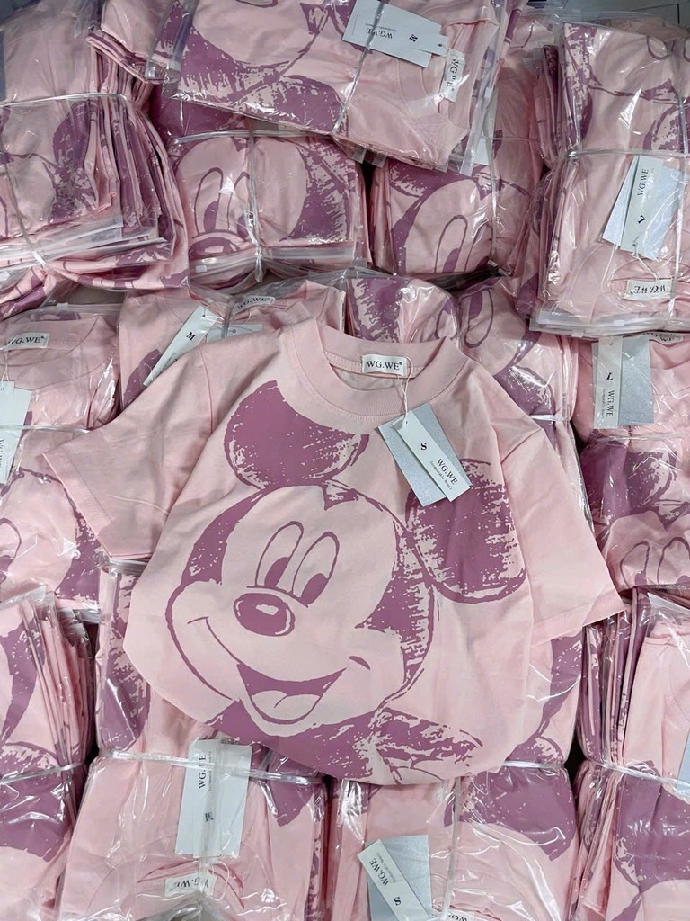 ÁO PHÔNG HỒNG HOẠ TIẾT MICKEY NỮ SẴN