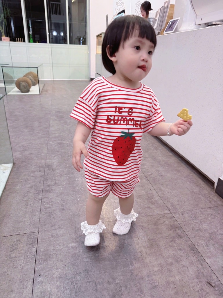SET 2 BỘ CỘC DÂU TÂY TONE TRẮNG KẺ HỒNG BÉ GÁI