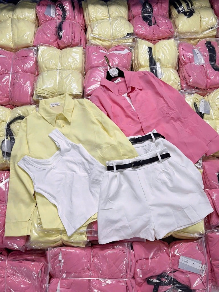 SET ÁO SƠ MI HỒNG MIX QUẦN VẢI TRẮNG NỮ