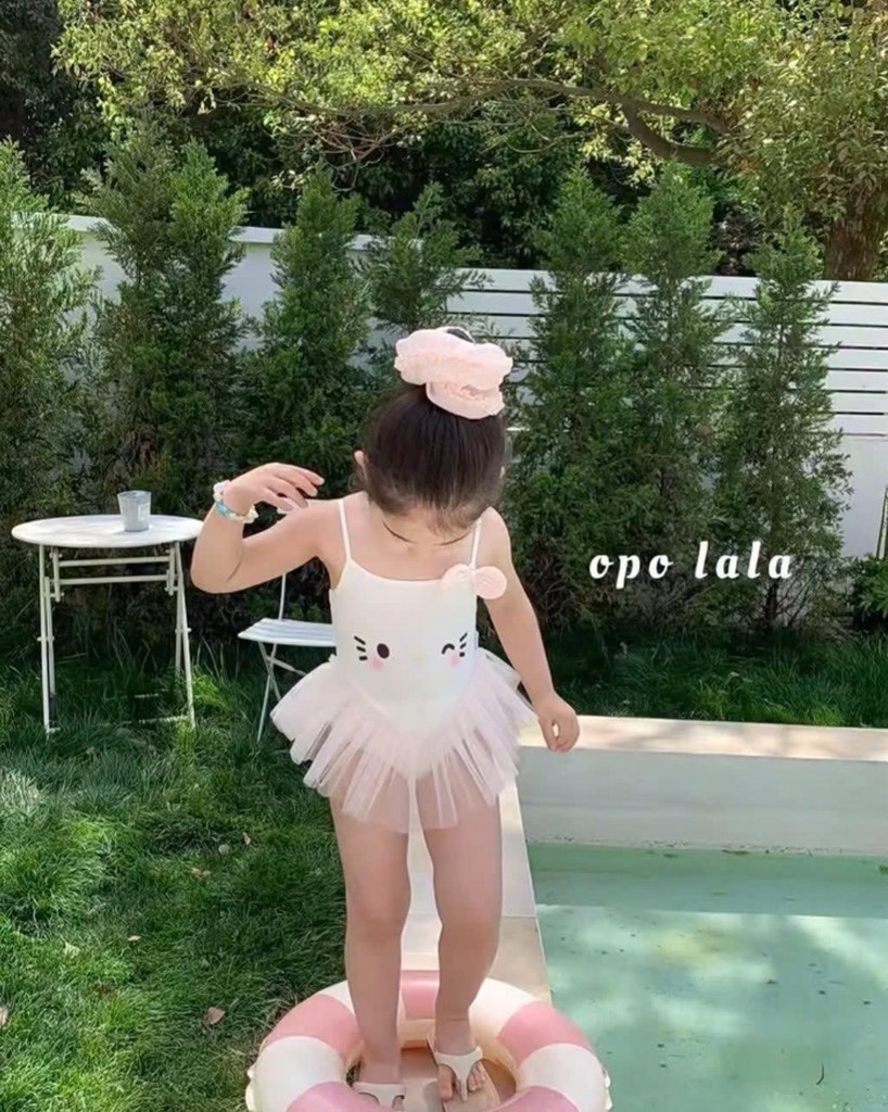 ĐỒ BƠI - BIKINI 2 DÂY KITTY TRẮNG VOAN BỒNG XOÈ CHO BÉ GÁI