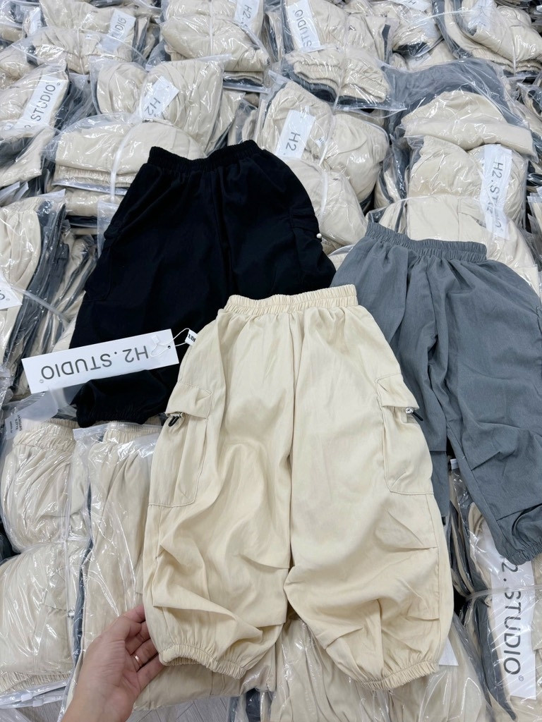 SET 3 QUẦN DÀI GIÓ TÚI HỘP ĐEN BE XÁM BÉ TRAI SẴN