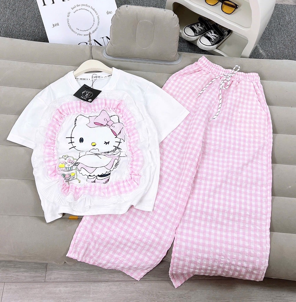 SET ÁO HELLO KITTY QUẦN KẺ DÀI BÉ GÁI ĐẠI