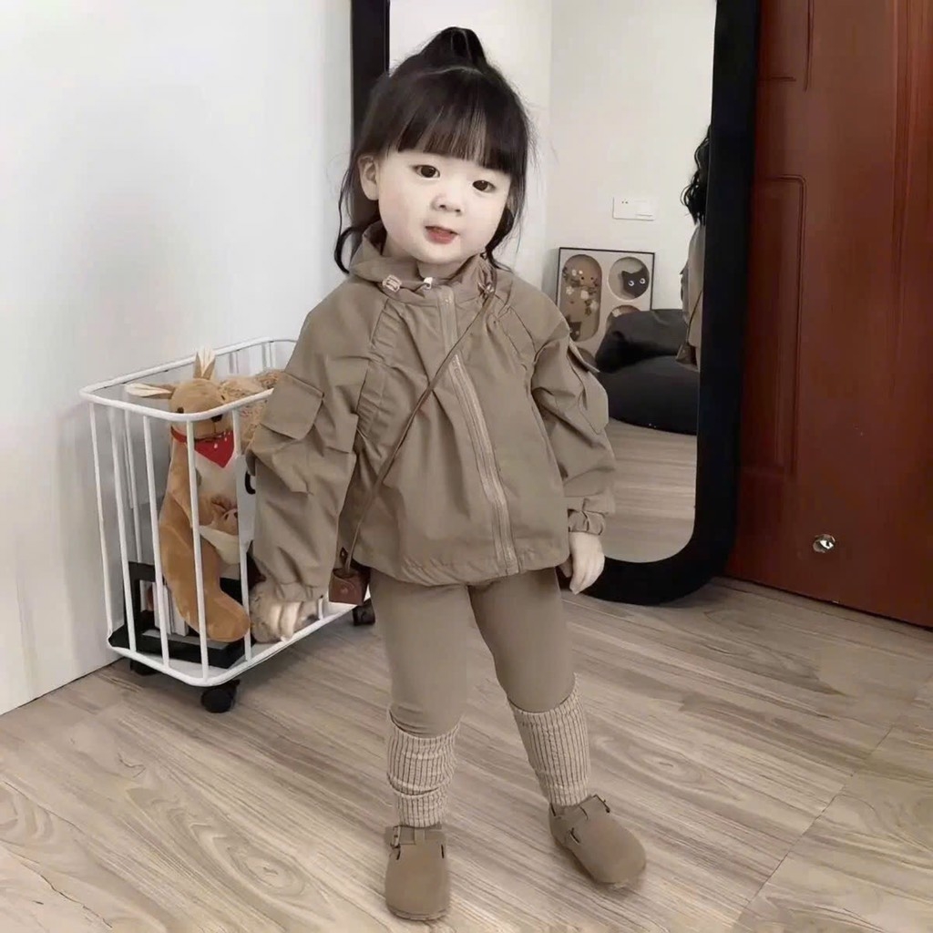 SET ÁO GIÓ NÂU KÈM QUẦN LEGGING BÉ GÁI