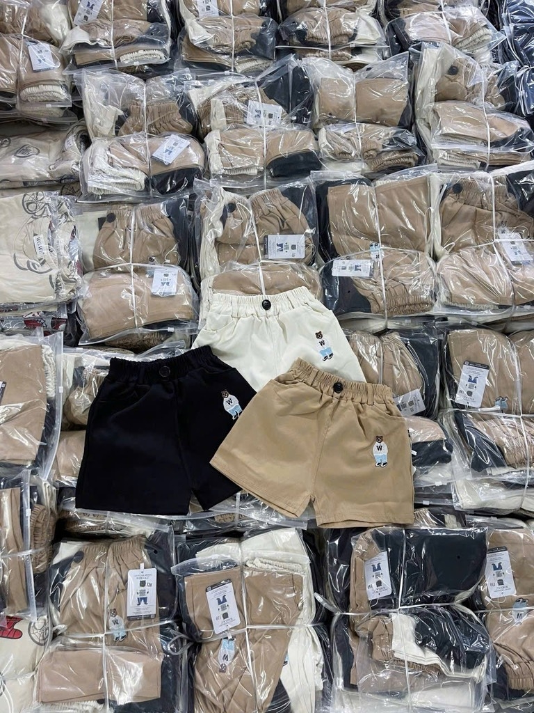 SET 3 QUẦN ĐÙI KAKI THÊU GẤU ĐEN TRẮNG NÂU BÉ TRAI SẴN(XẢ 89k)