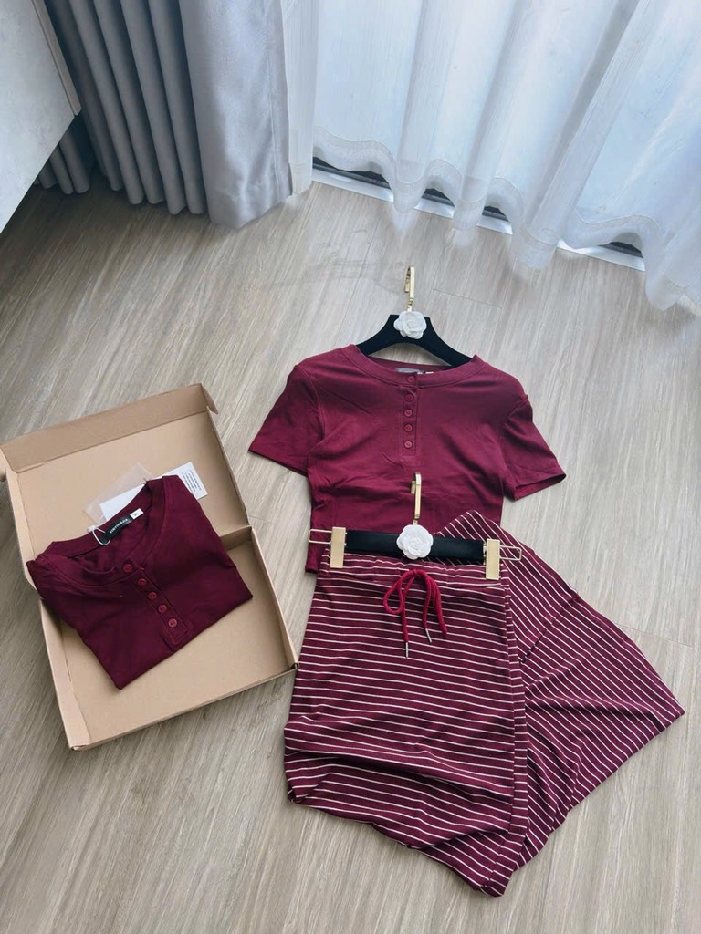SET ZIP KẺ ĐỎ CV DÁNG DÀI NỮ