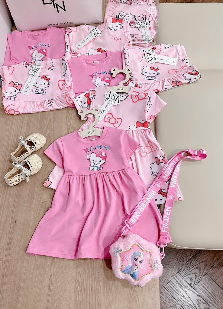 SET 2 VÁY KITTY BÈO HỒNG BÉ GÁI