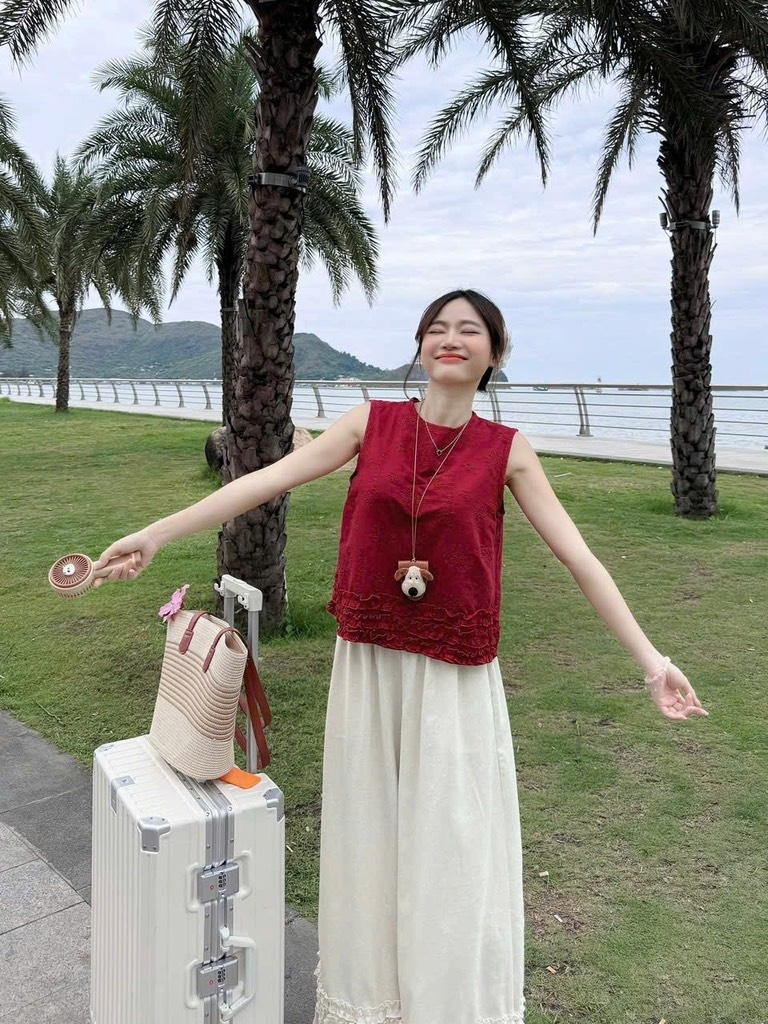 SET ÁO ĐỎ REN QUẦN SUÔNG NỮ SẴN