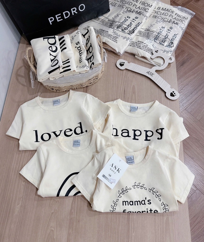 SET 4 ÁO PHÔNG CỘC TAY LOVED HAPPY MÀU BE BÉ TRAI BÉ GÁI SẴN (SALE 89k )