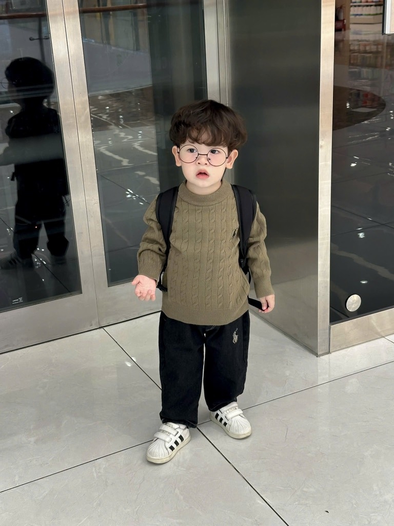 ÁO LEN THÊU NGỰA BÉ TRAI