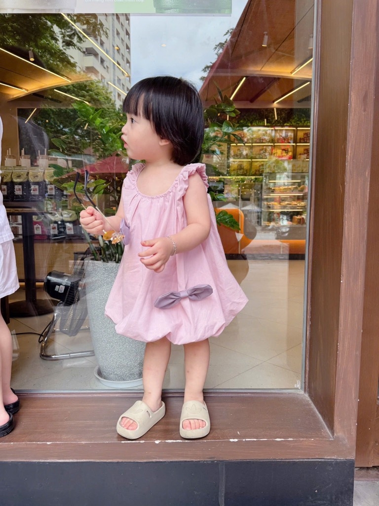 VÁY SÁT NÁCH BỒNG NƠ TÍM BÉ GÁI SẴN(XẢ 50k)