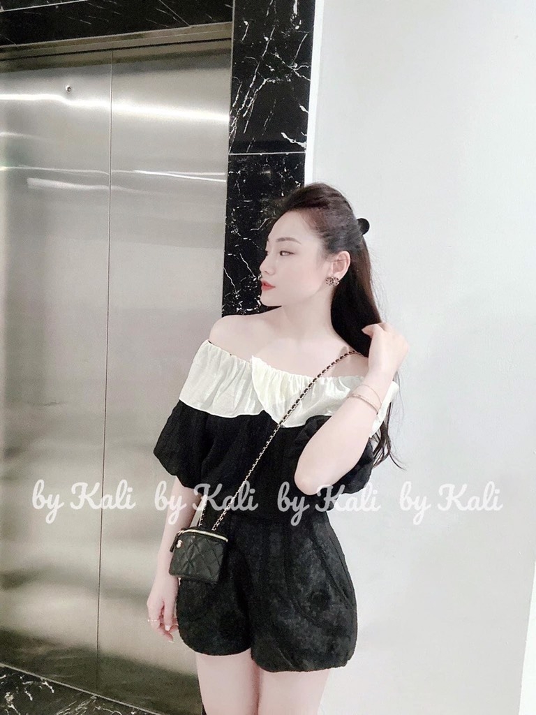 ÁO TƠ TRỄ VAI BÈO SẴN(xả 45k)