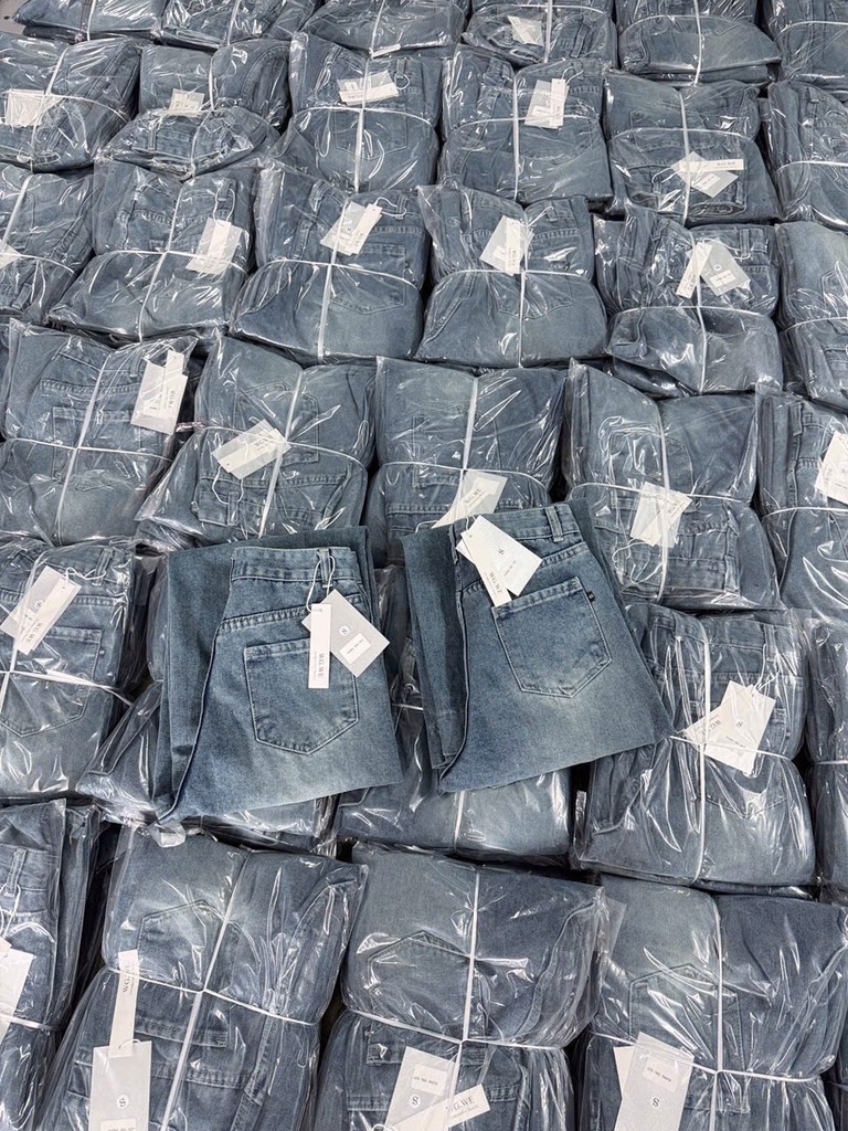 QUẦN JEAN SUÔNG GẤU TO NỮ SẴN