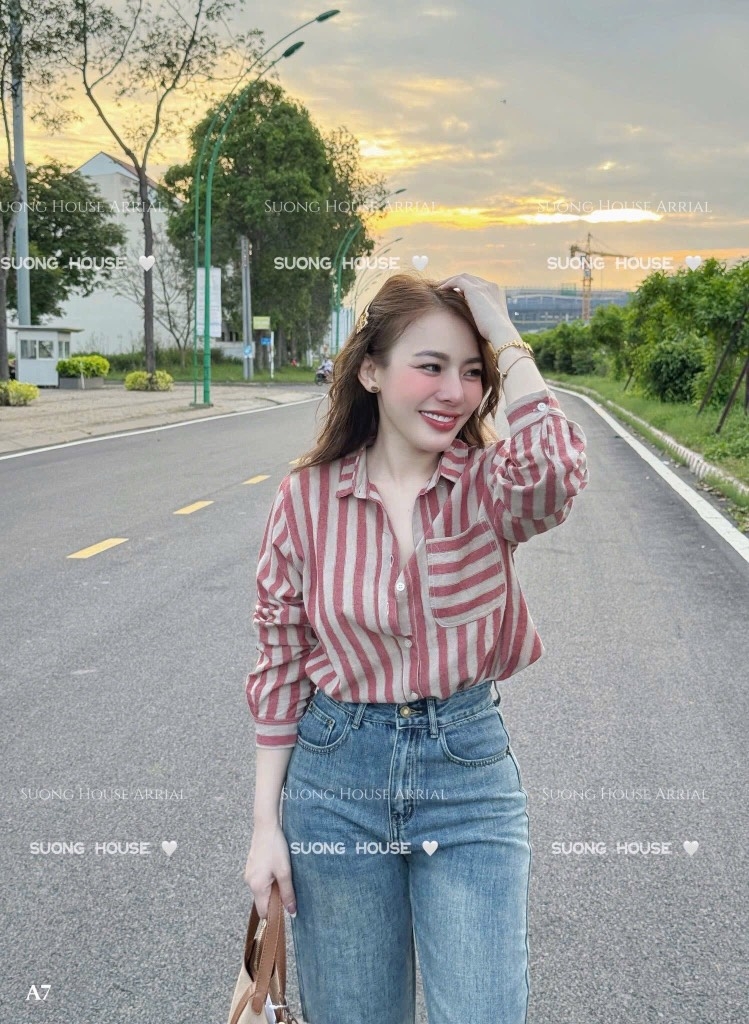 ÁO SƠ MI KẺ SỌC TÚI TRƯỚC NỮ