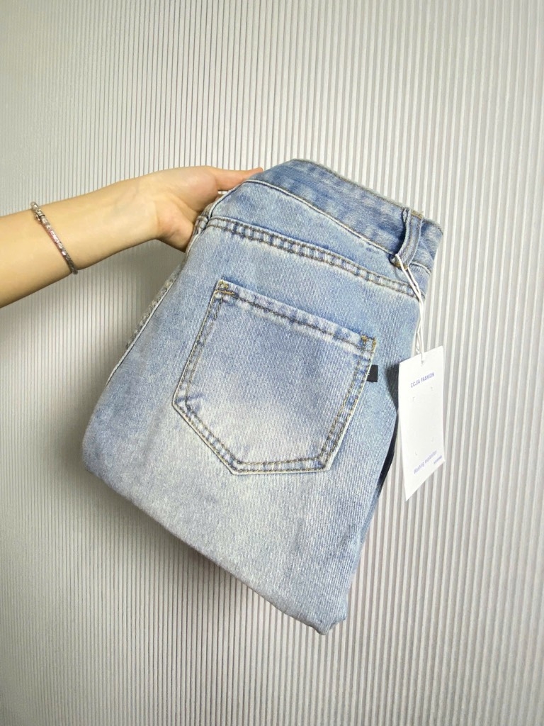 QUẦN JEAN NỮ SUÔNG TRƠN 2 MÀU SẴN