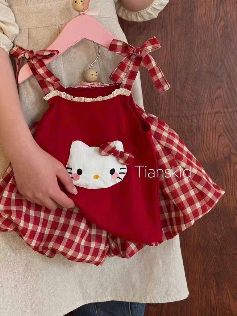 SÉT BỘ HELLO KITTY QUẦN BÍ BÉ GÁI SẴN(SALE 70k)
