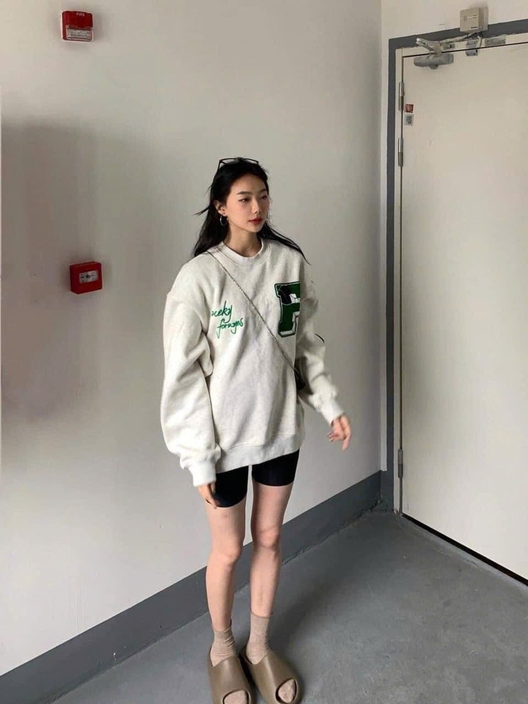 QUẦN SHORT UNIQLO DẠNG LEGGING NGỐ NỮ(XẢ 40k)