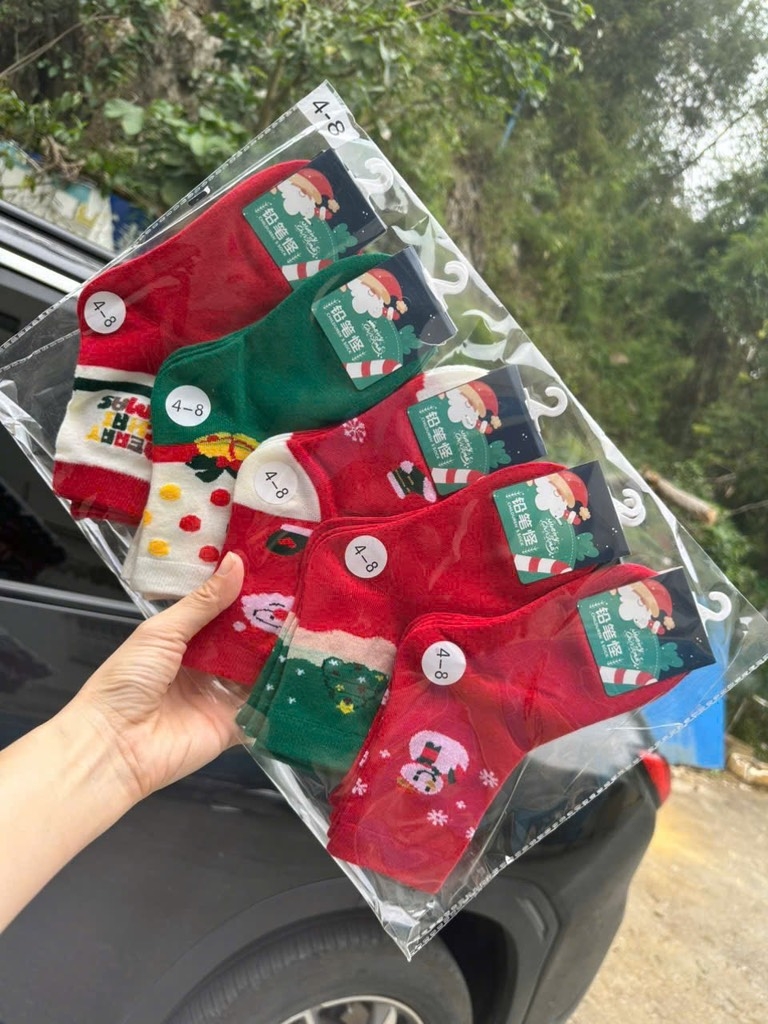 ĐỒ LÓT - SET 10 ĐÔI TẤT NOEL MERRY CHRISTMAS BÉ TRAI BÉ GÁI