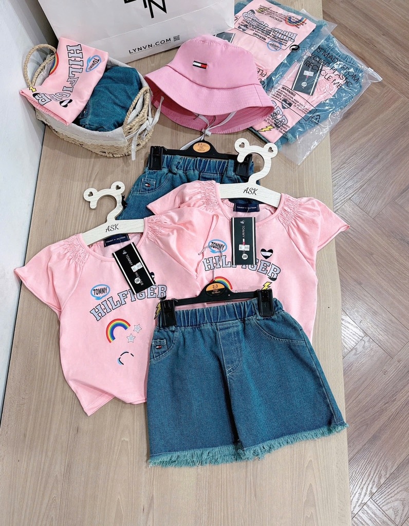 SET ÁO HỒNG QUẦN JEAN RÁCH BÉ GÁI SẴN( xả  89k)