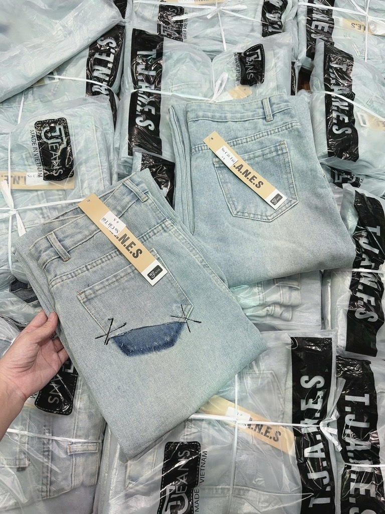 QUẦN JEAN NỮ SUÔNG CẮT TÚI SẴN